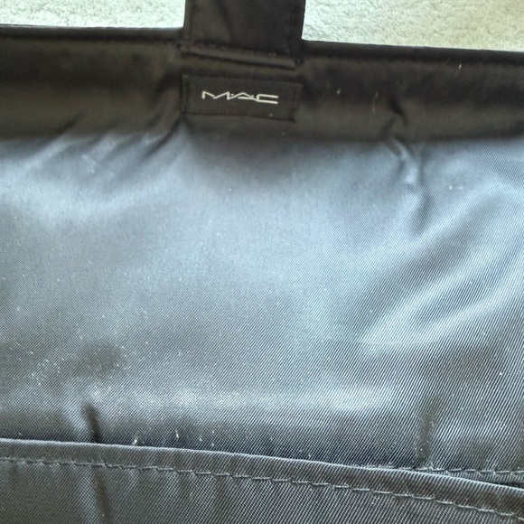 MAC Black Makeup Organizer - Picture 4 of 4